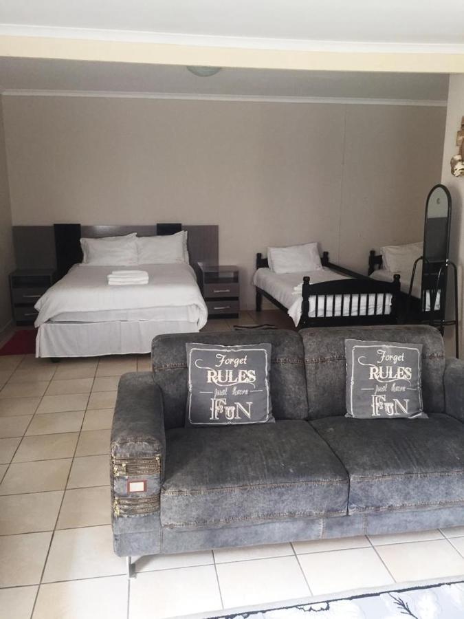 Stevens Guesthouse Swakopmund Extérieur photo